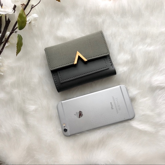 S O L D  O U T - Picture 2 of 8